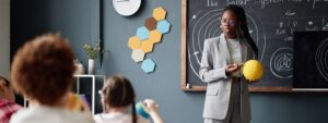 Estágios de Desenvolvimento de Piaget: Guia Completo